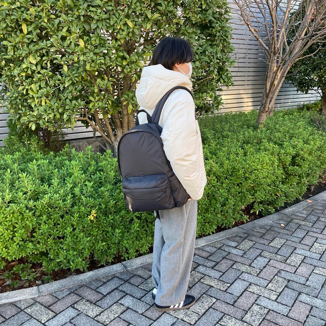 横から見た写真