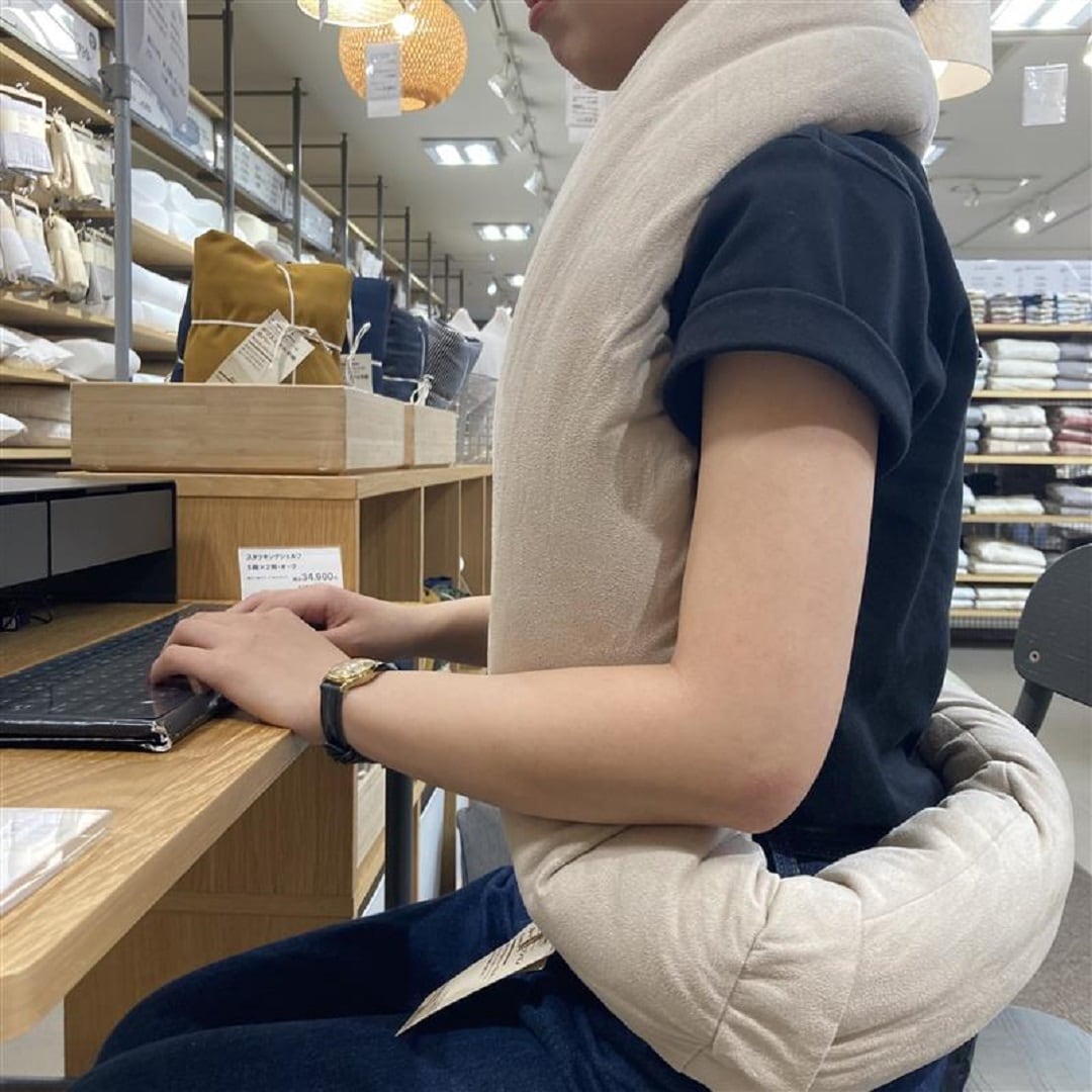 【横須賀モアーズシティ】新商品「自由に巻ける　ループクッション」