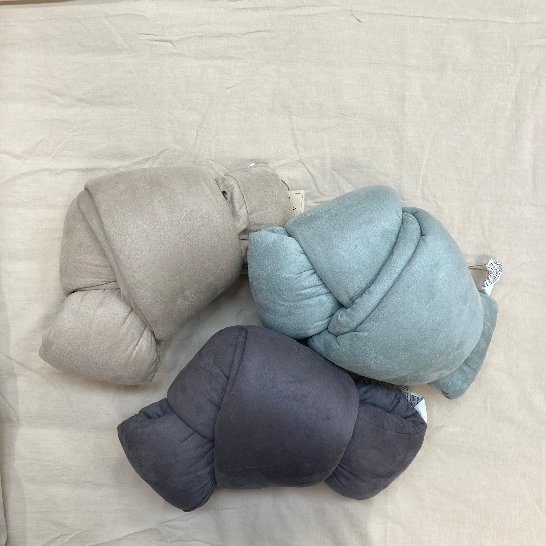 【横須賀モアーズシティ】新商品「自由に巻ける　ループクッション」