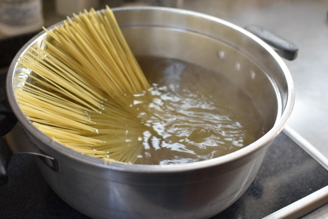 【MUJIcomホテルメトロポリタン鎌倉】根菜で作るオイルパスタ・味噌スープ