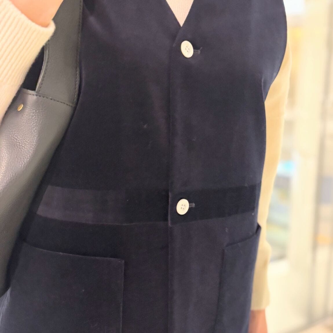 046050-20251029-067-03