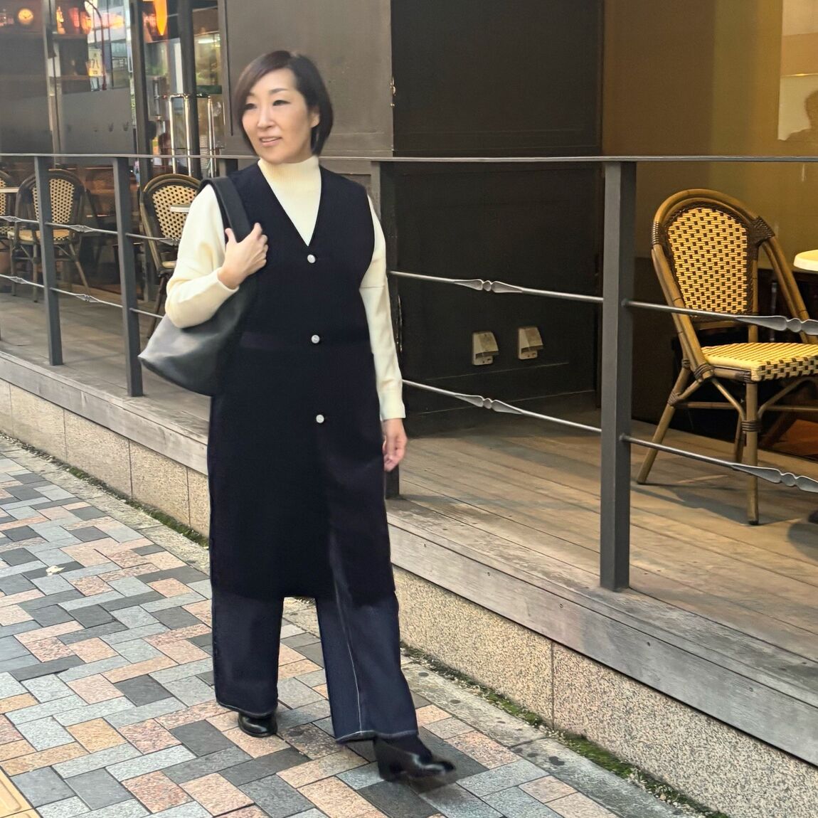 046050-20251029-067-04