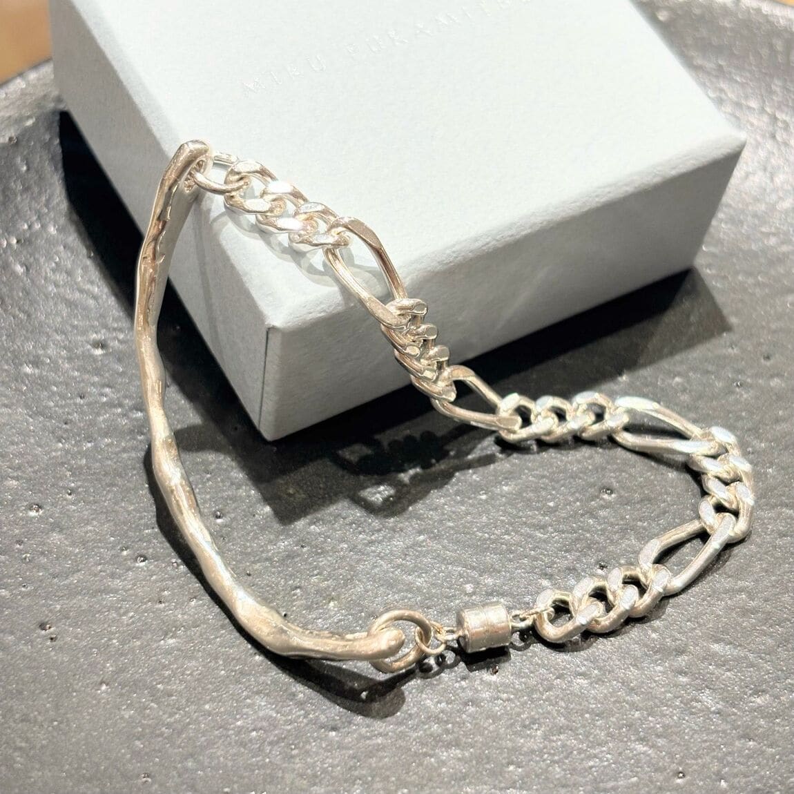 046050-20251223-000-02