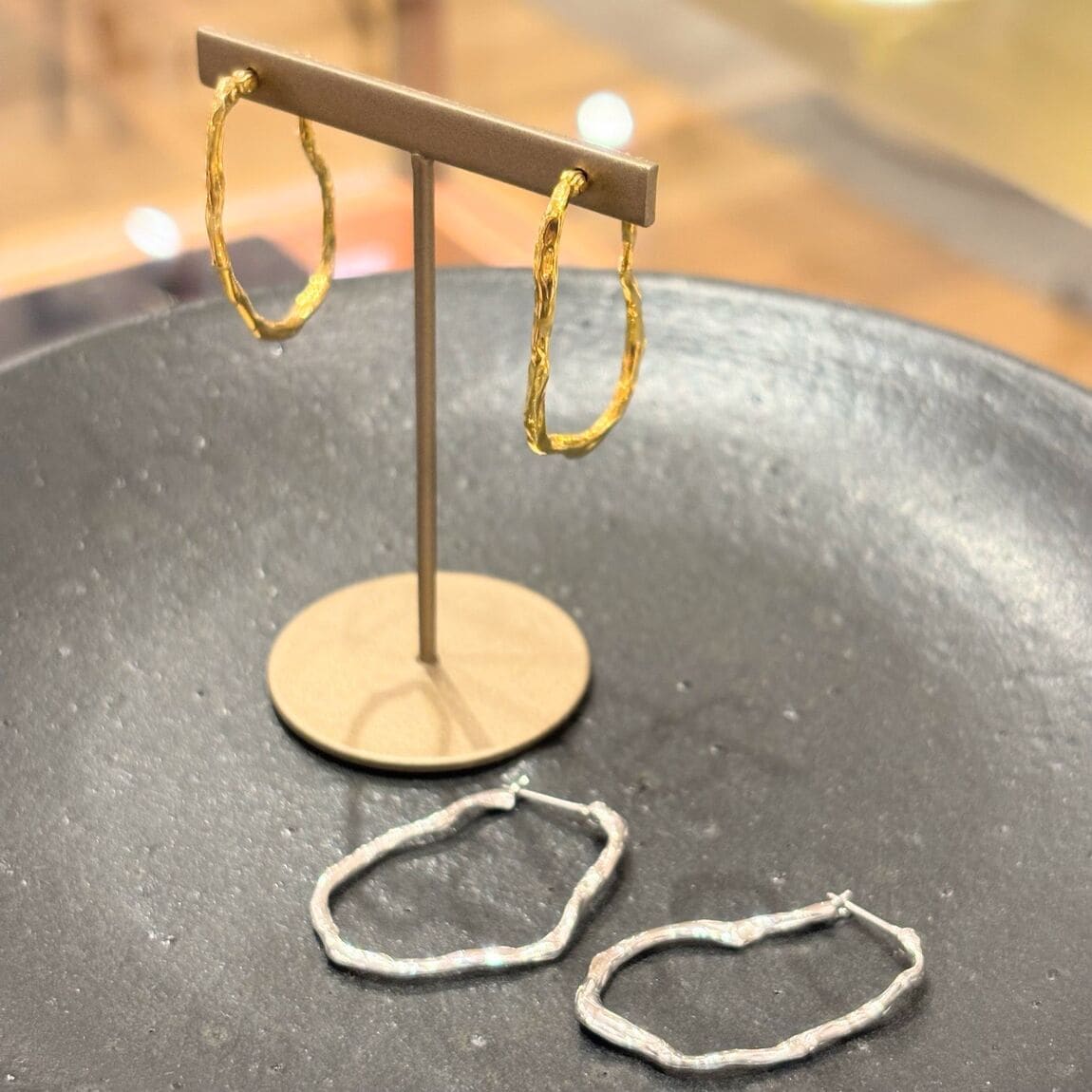 046050-20251223-000-04