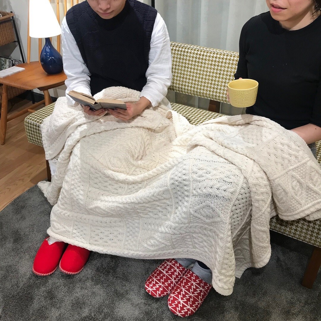 ブランケットで心も体もほっこりと。