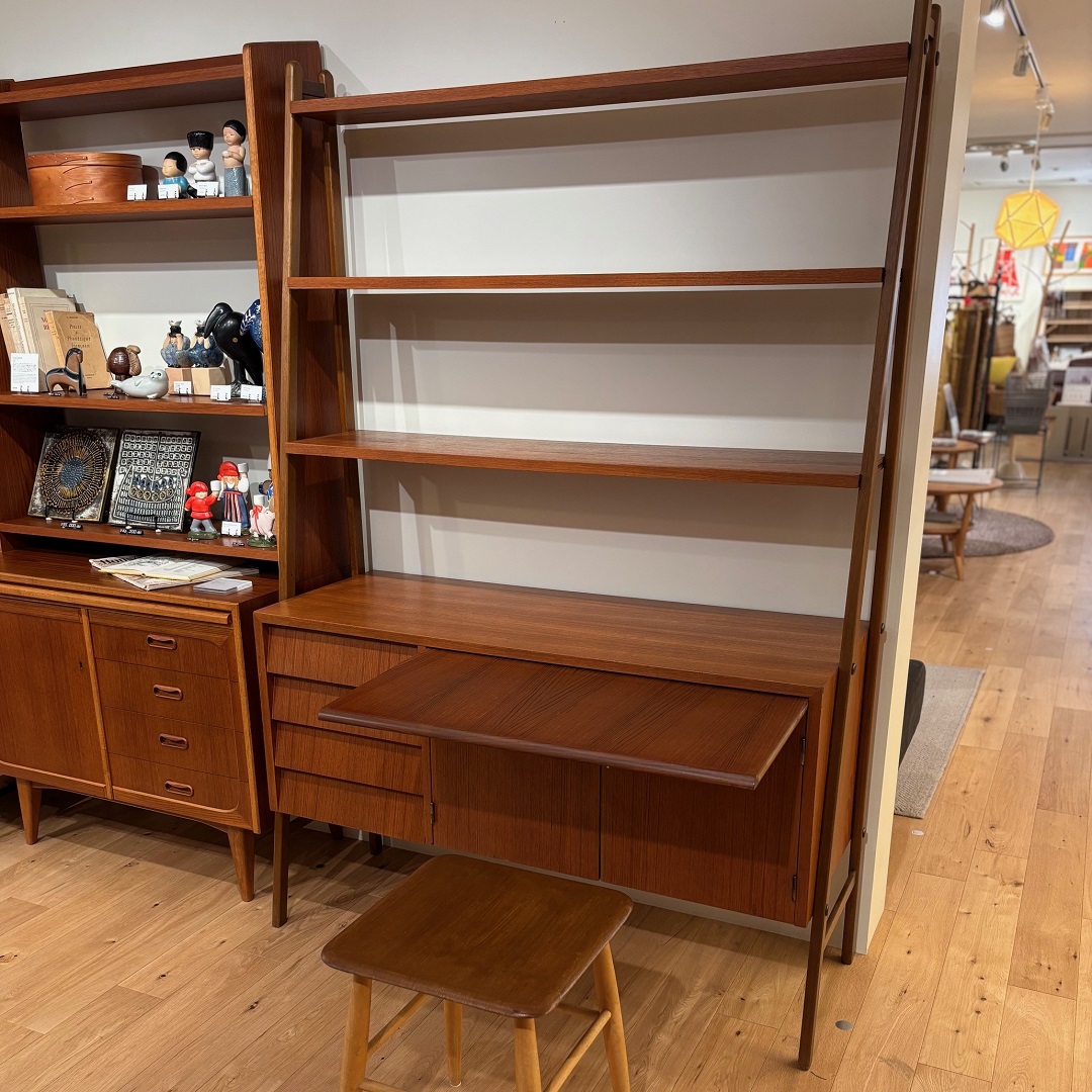 ヴィンテージシェルフ写真２