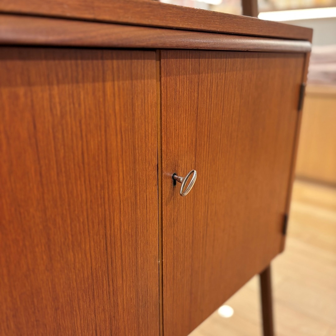 ヴィンテージシェルフ写真４