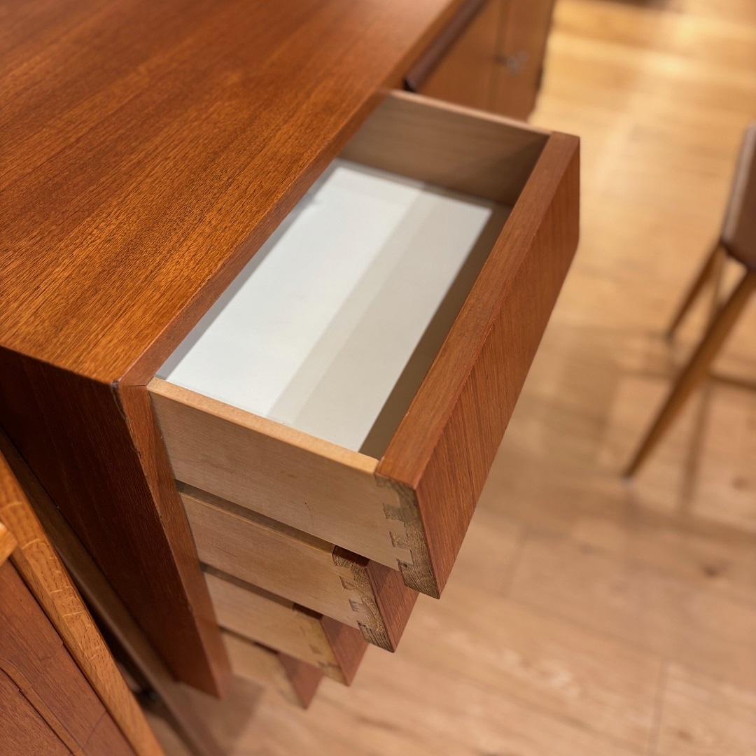 ヴィンテージシェルフ写真５