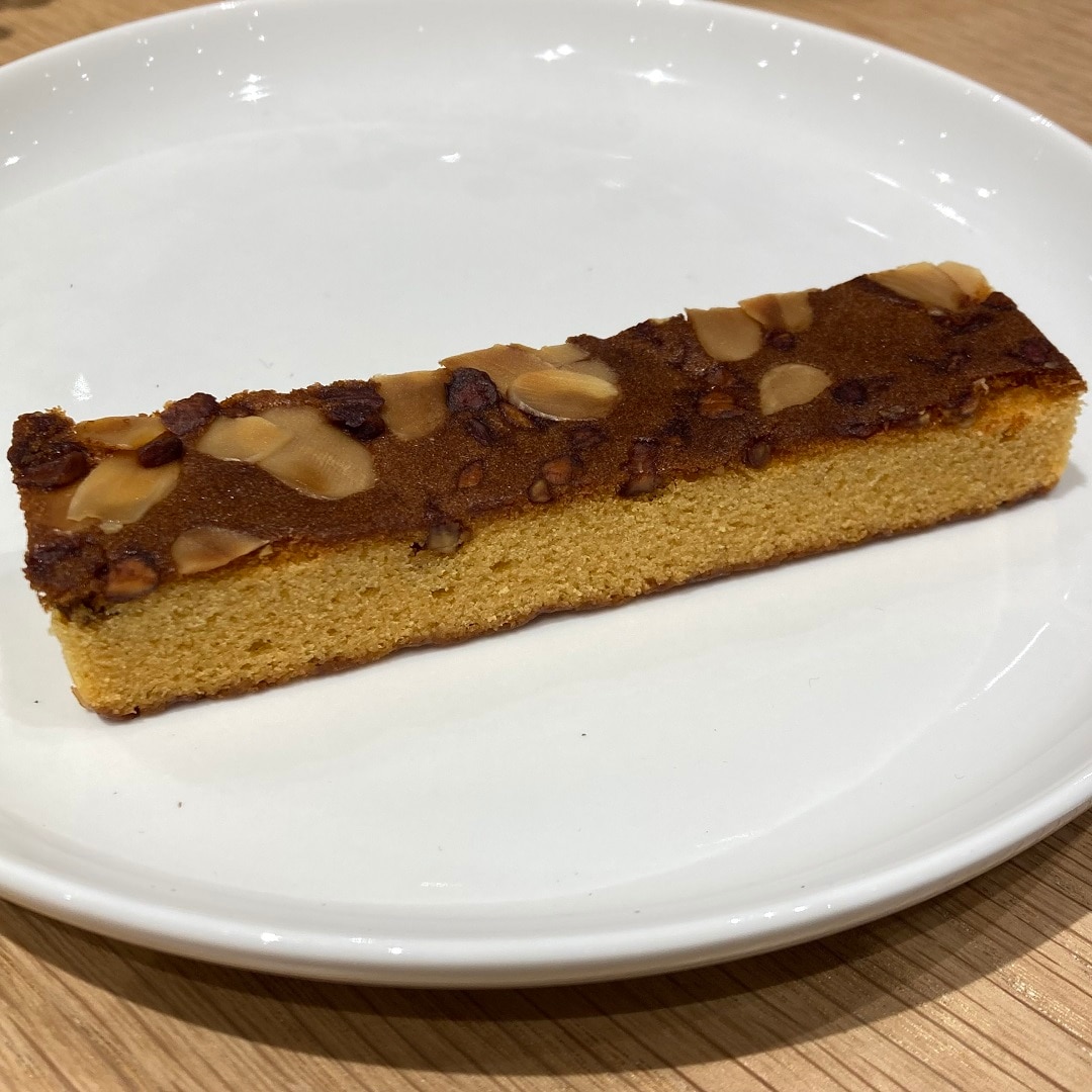 不揃い　チーズケーキ　キャラメル＆アーモンド