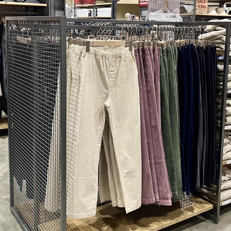 【みのおキューズモール】楽なのにおしゃれ、秋を感じる、ストレッチコーデュロイパンツ