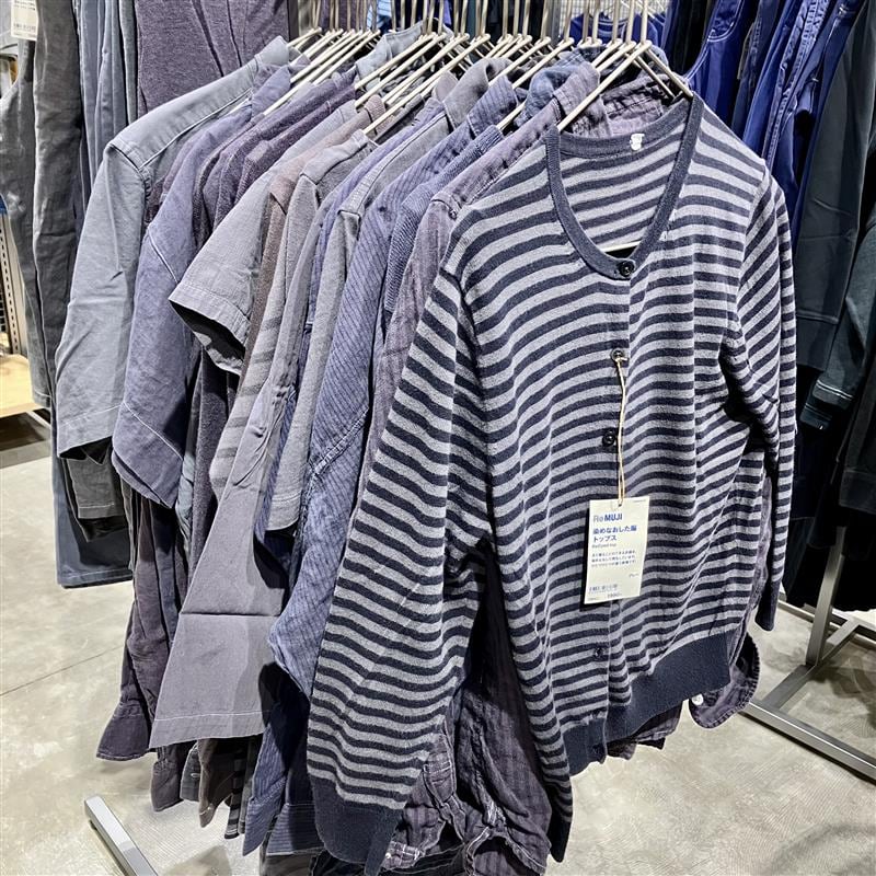 みのおキューズモール】「ReMUJI 」のやわらかな風合いを生かしたナチュラルコーデ。