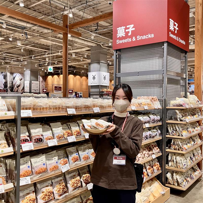 【みのおキューズモール】みんなで楽しめる「クラックプレッツェル サワークリームオニオン味」 