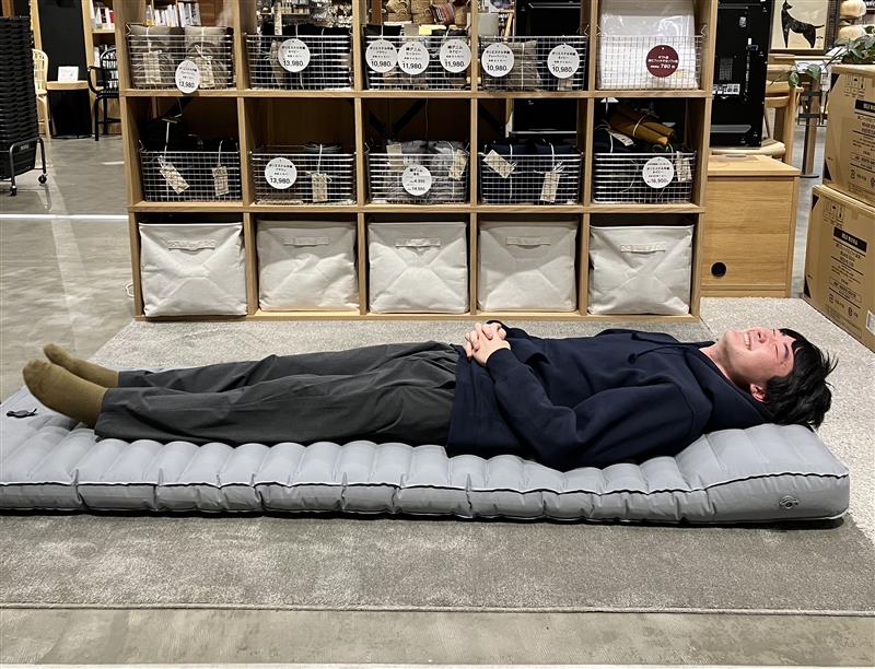 【みのおキューズモール】もしものときの備えにも。空気でできたマットレス