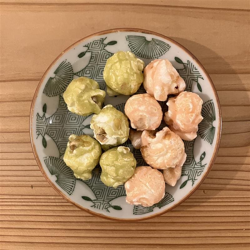【みのおキューズモール】春を感じる「桜と抹茶のキャンディングポップコーン」