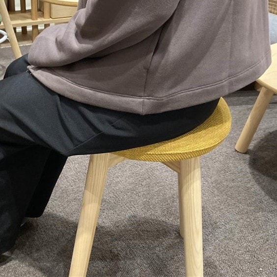 【みのおキューズモール】シンプルで万能!無印良品の木製スツール_x4Sq96