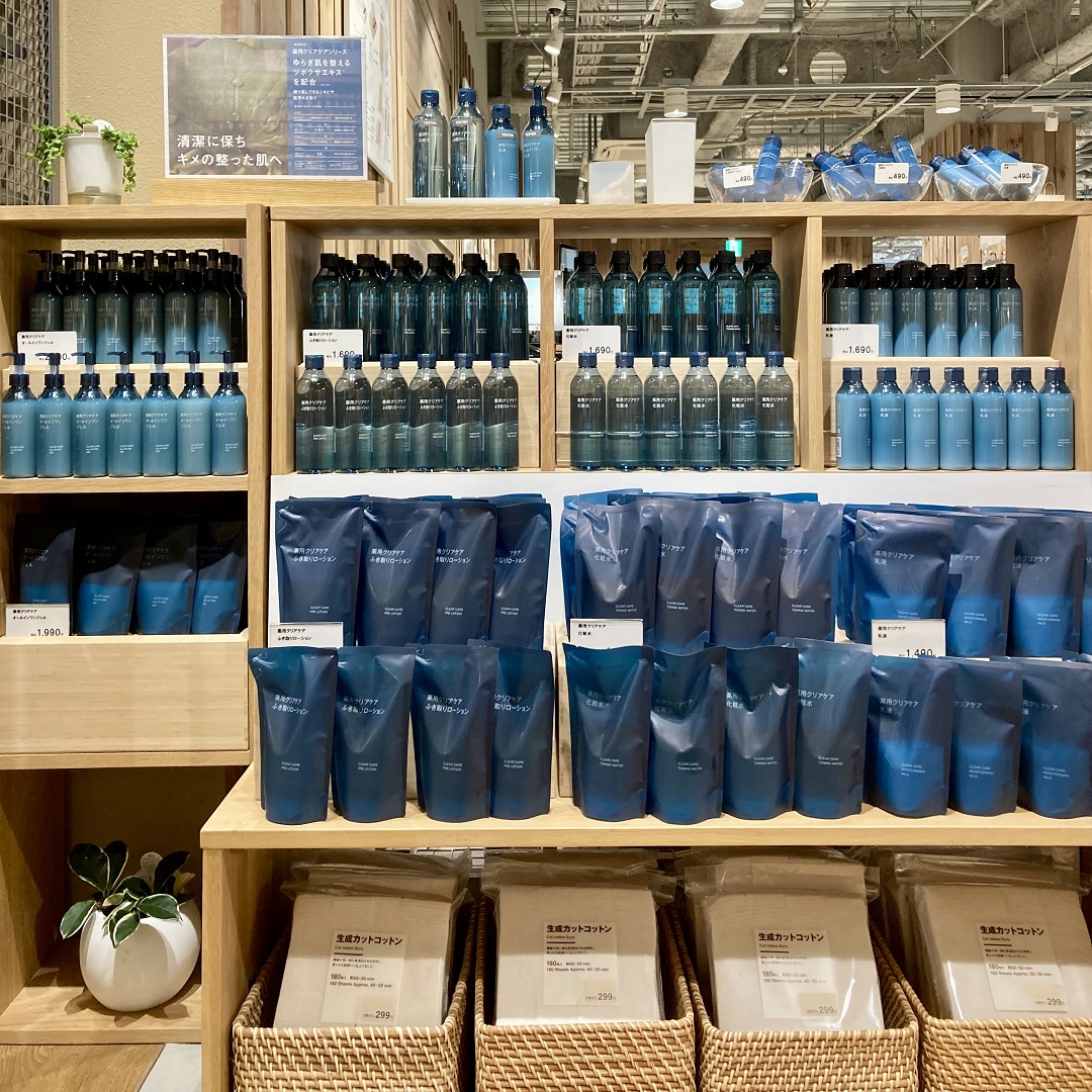 薬用クリアケアシリーズ売場の画像