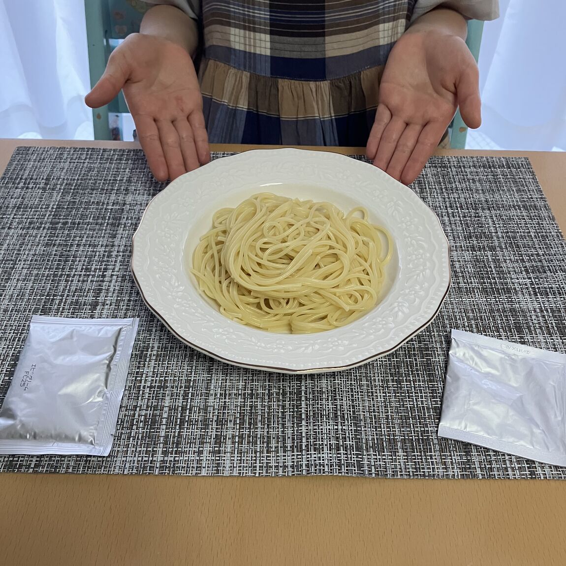 ゆで上がったパスタの写真