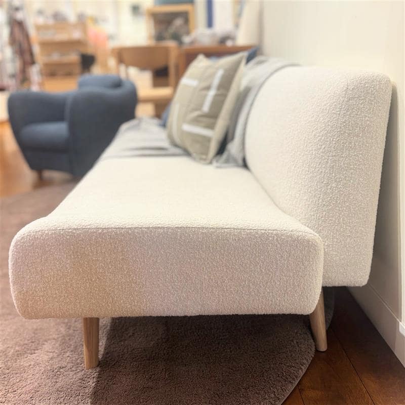 【IDÉE 柏店】暮らしに馴染む、AO SOFAのアイボリー_oiQA0y