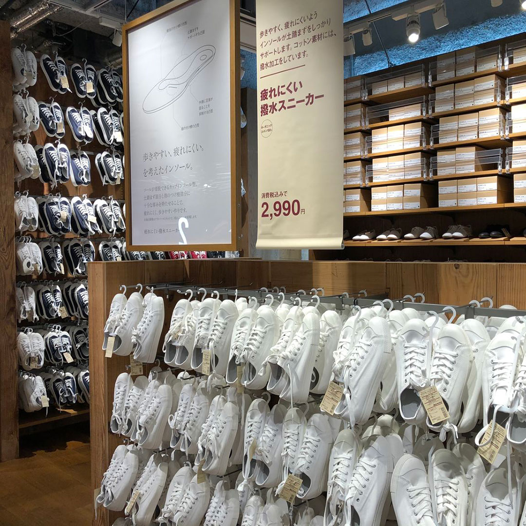 【銀座】春の白いスニーカー｜2F スニーカー売場