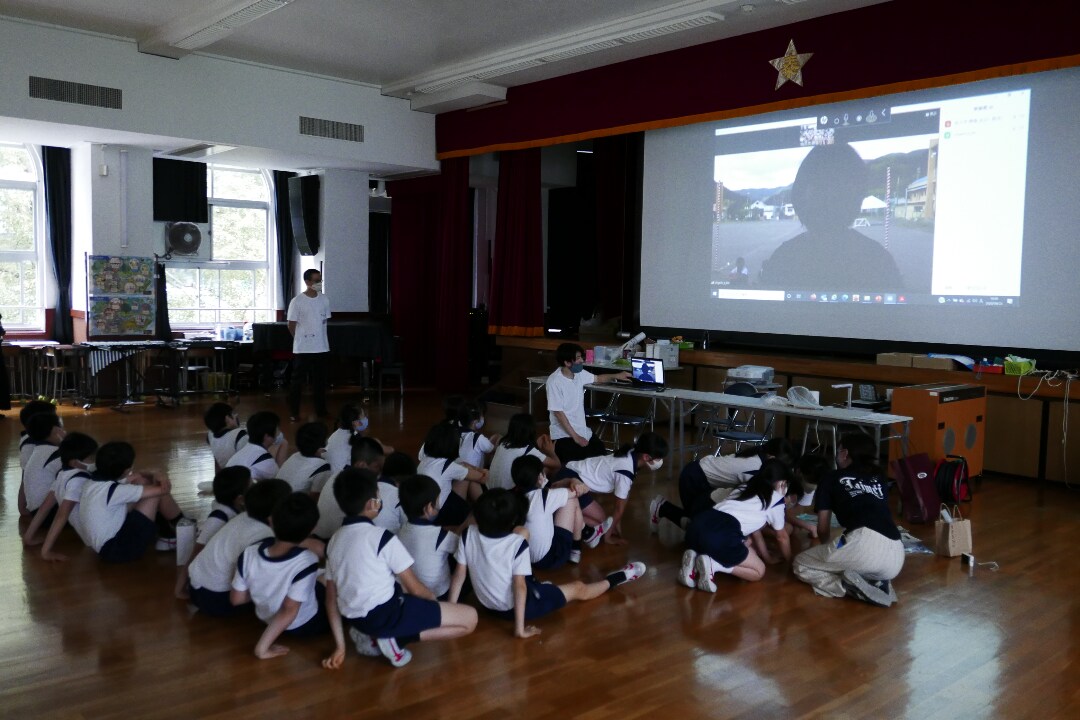 【銀座】銀座もとじ　泰明小学校での『銀座の柳染課外授業』｜銀座（ひと）めぐり