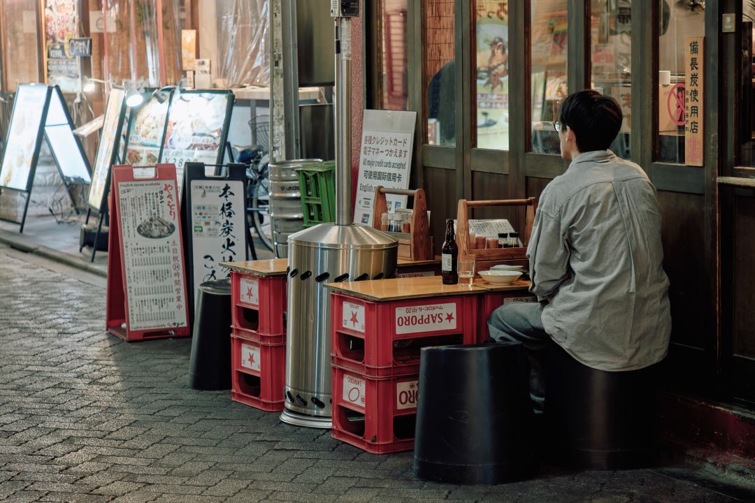日本でつかわれている「ポリプロピレンスタッキングスツール」