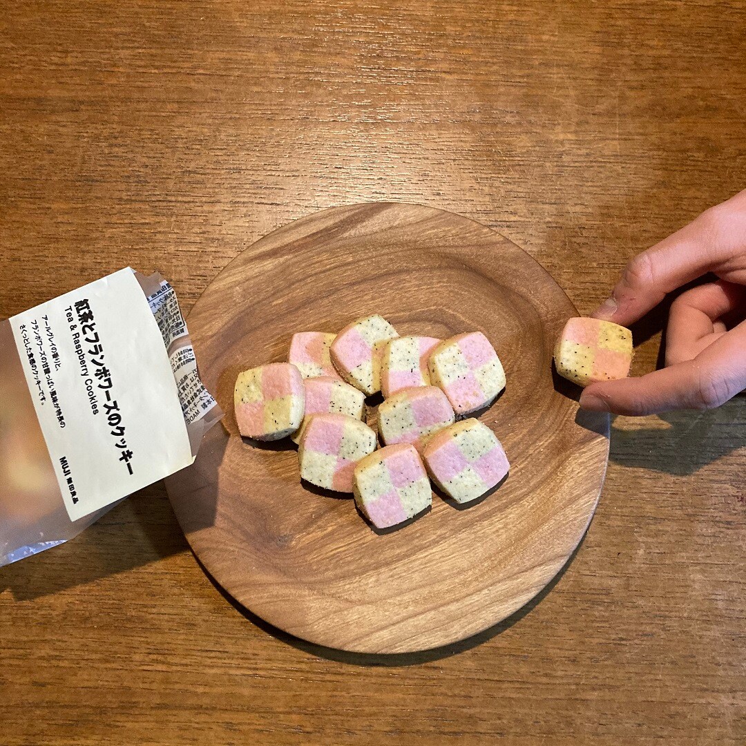 【アル・プラザ草津】紅茶とフランボワーズのクッキーを食べます