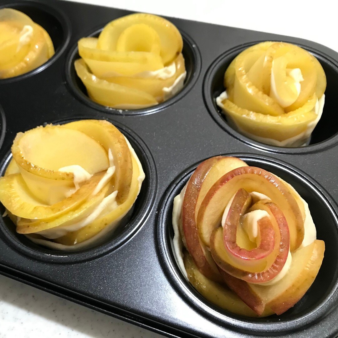 【アル・プラザ草津】不揃いりんごで作るバラのアップルパイ