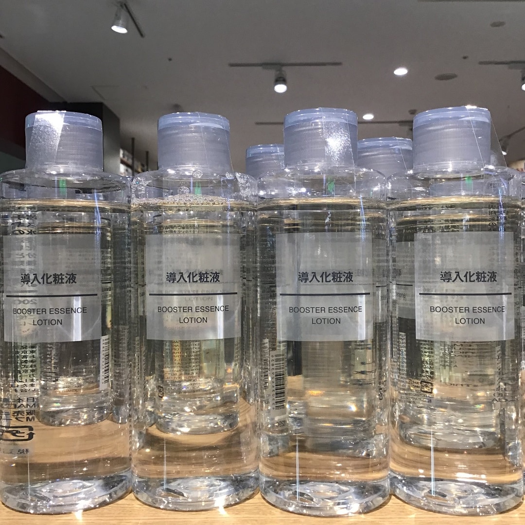 売り場に並ぶ導入化粧液