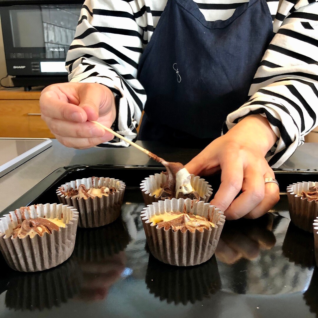 カップケーキにマーブル模様