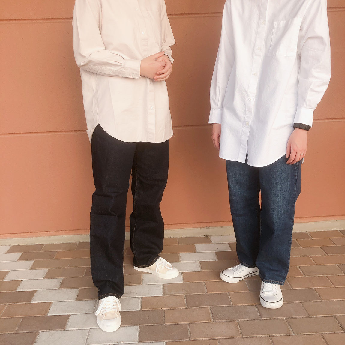 リラックスワイド着用している足元
