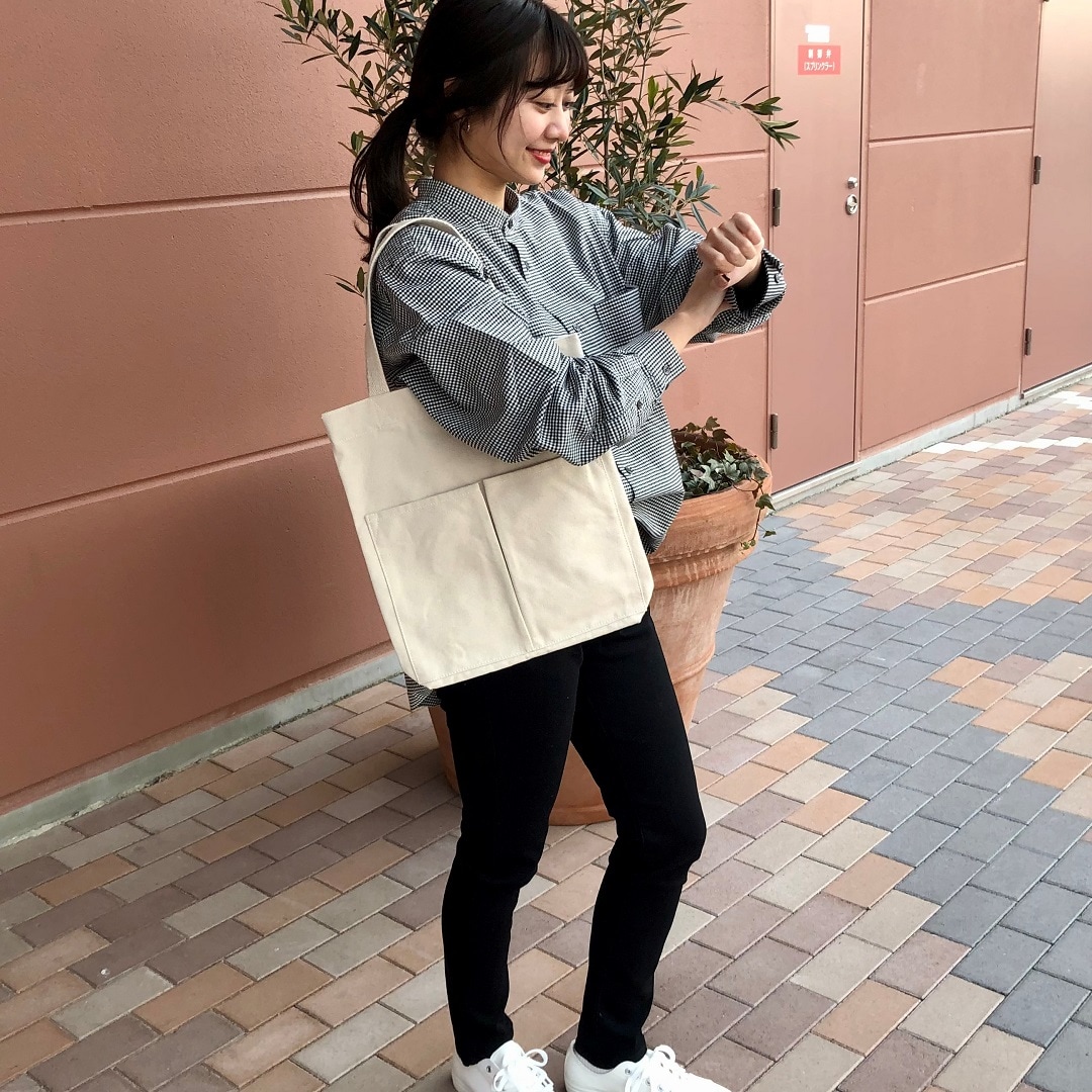 スタンドカラーシャツ