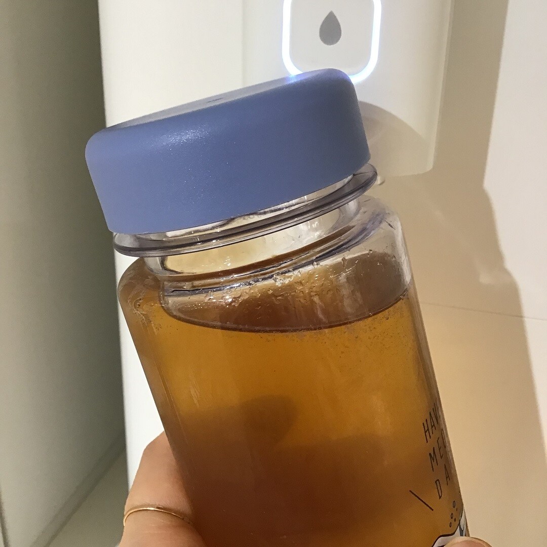 水に溶ける黒豆茶