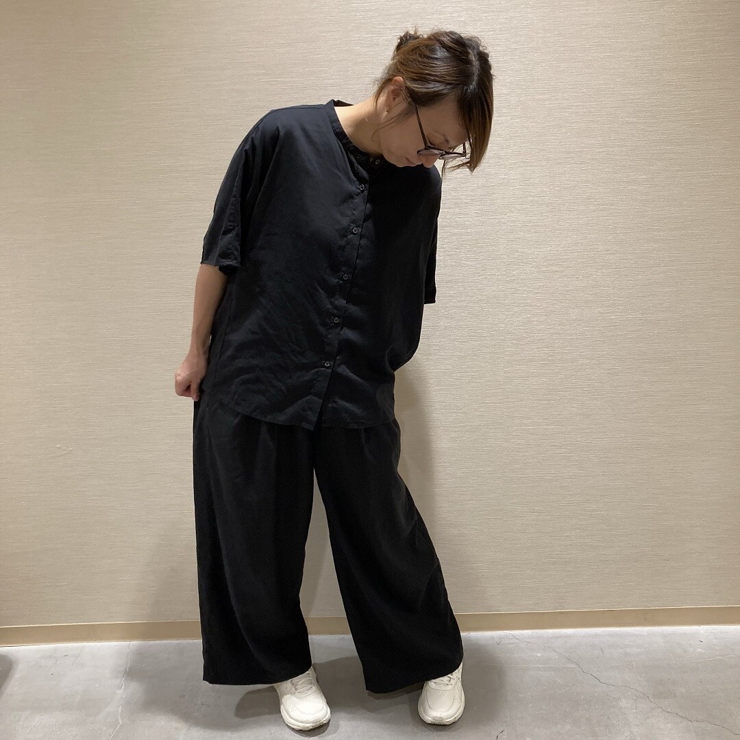 【アスモ高山】軽やかな着心地、なめらかリヨセル