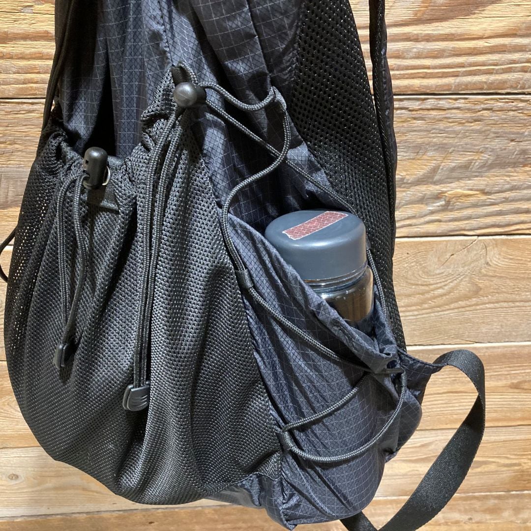 【アスモ高山】無印スタッフの愛用品～自分好みにアレンジ自在のリュック～_Zpz6q3