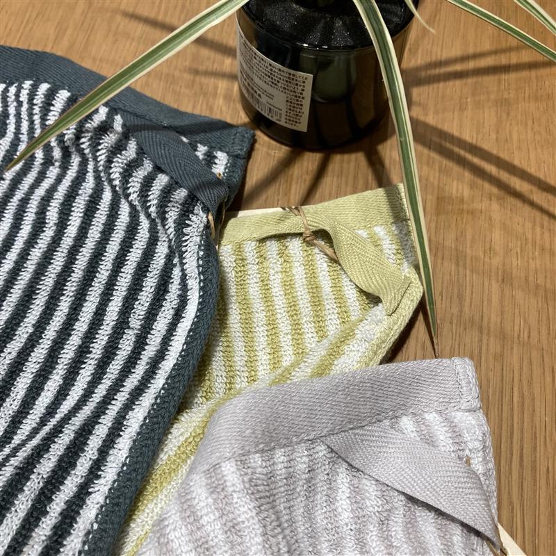 ふっくらパイルハンドタオルループ付きの写真