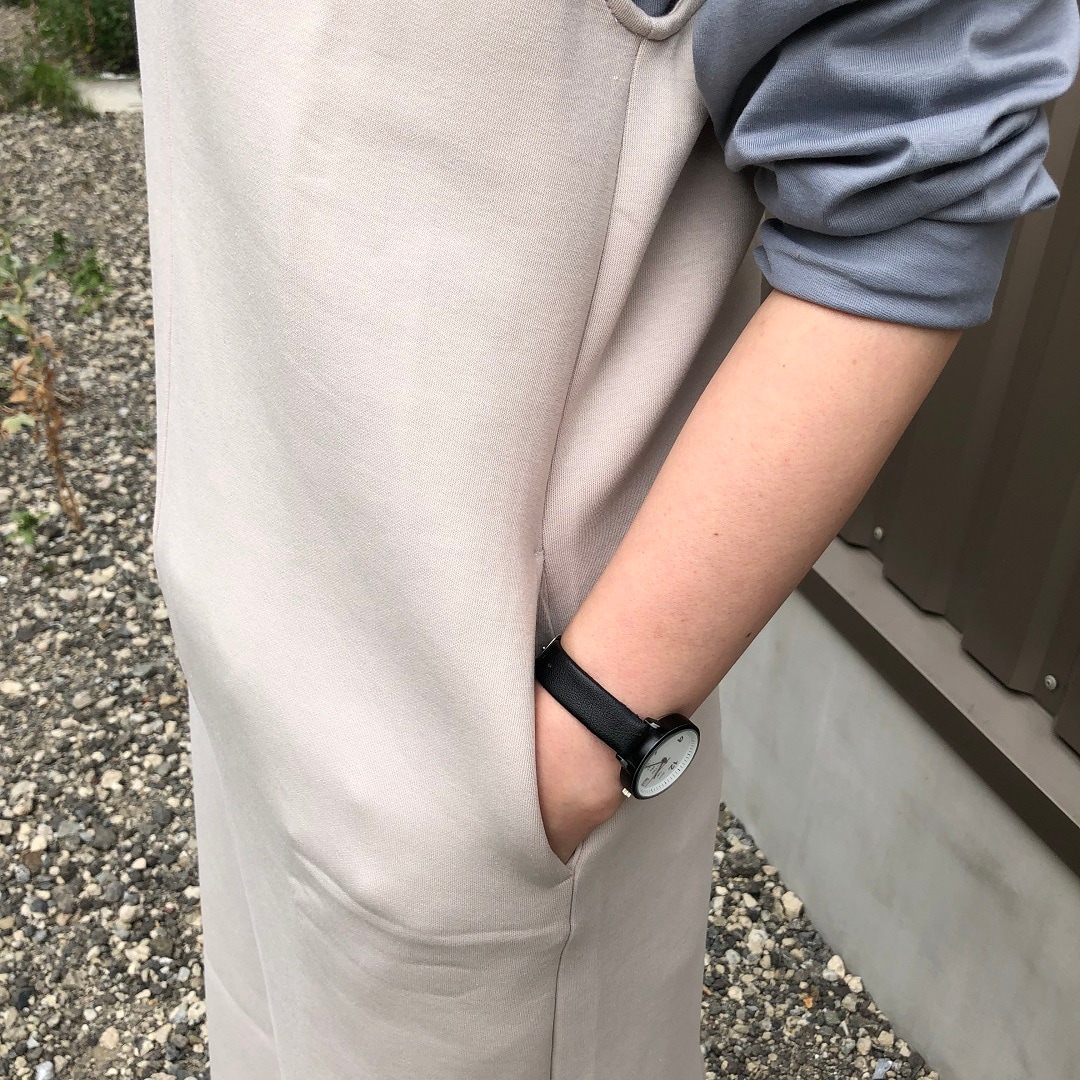 衣服着用写真　ポケット部分