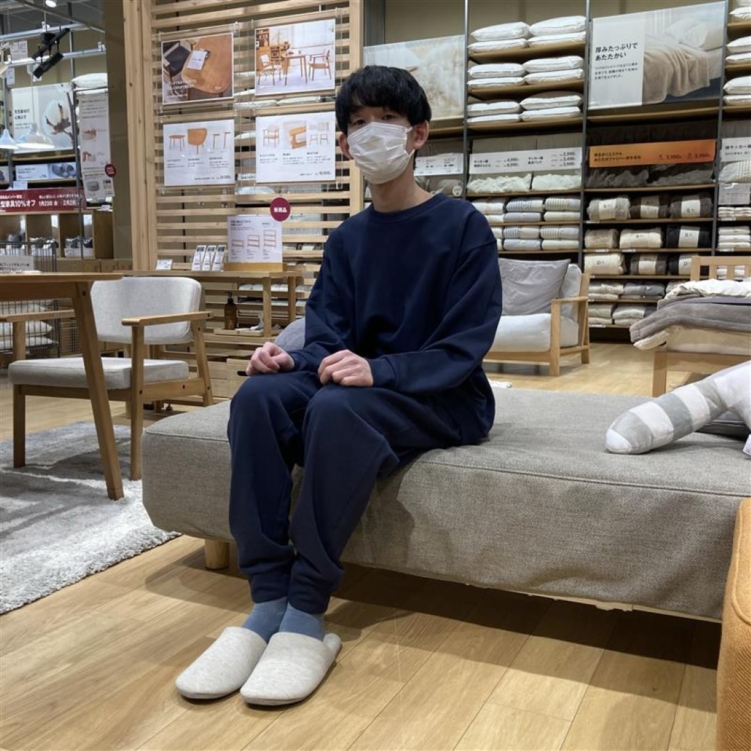 スタッフ商品着用写真