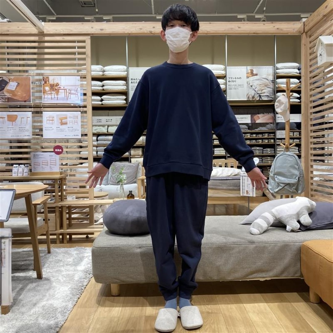 スタッフ商品着用写真