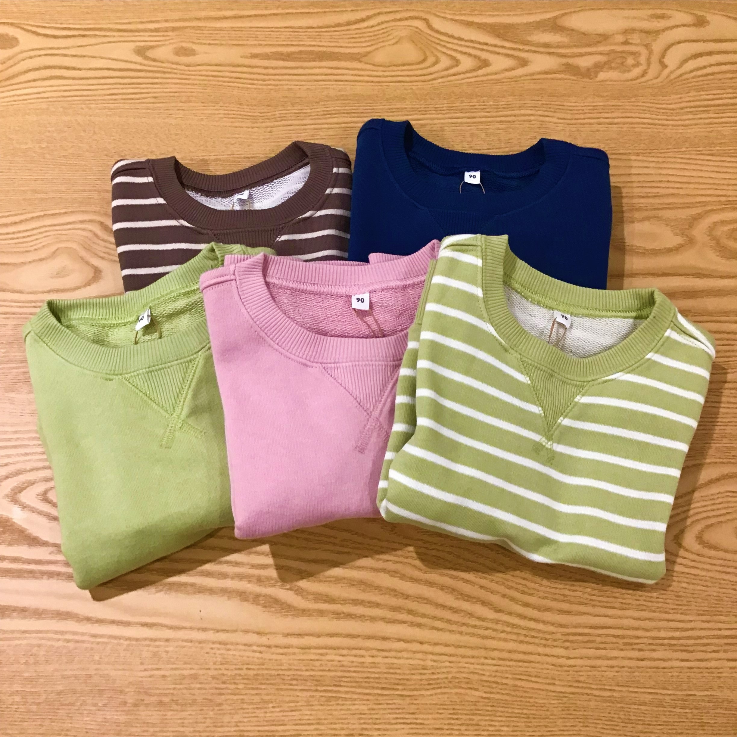 子供服やわらか裏毛トレーナー