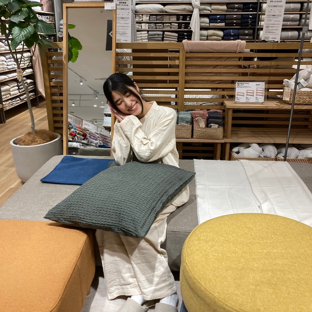 脇に縫い目のないチーズクロスガーゼ長袖パジャマ