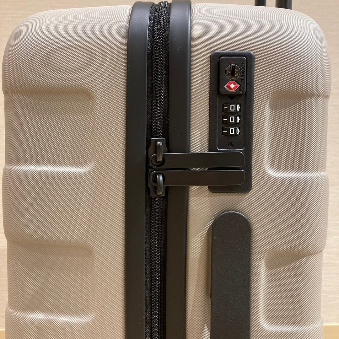 新発売キャリーケースのご紹介