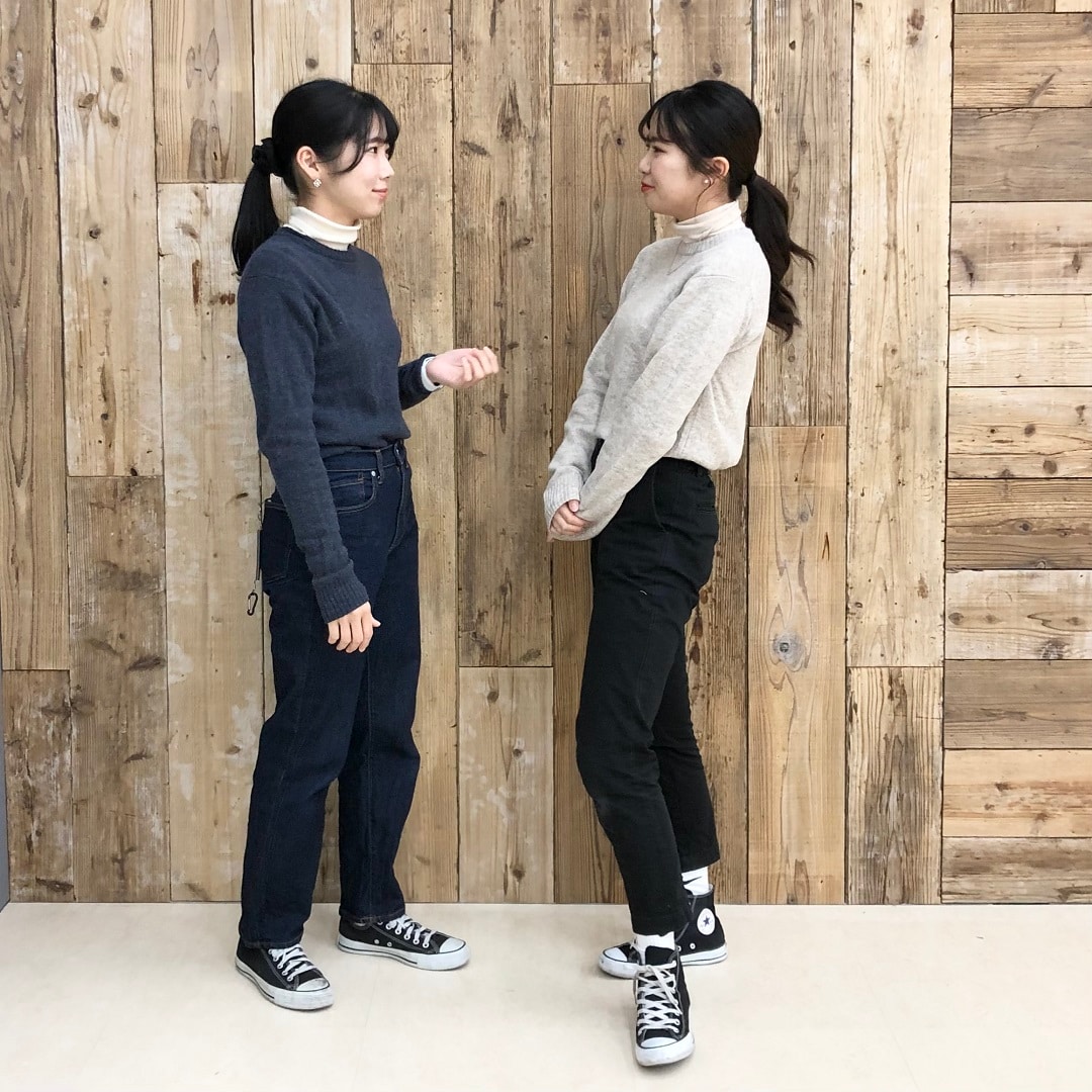 スタッフ向かい合う