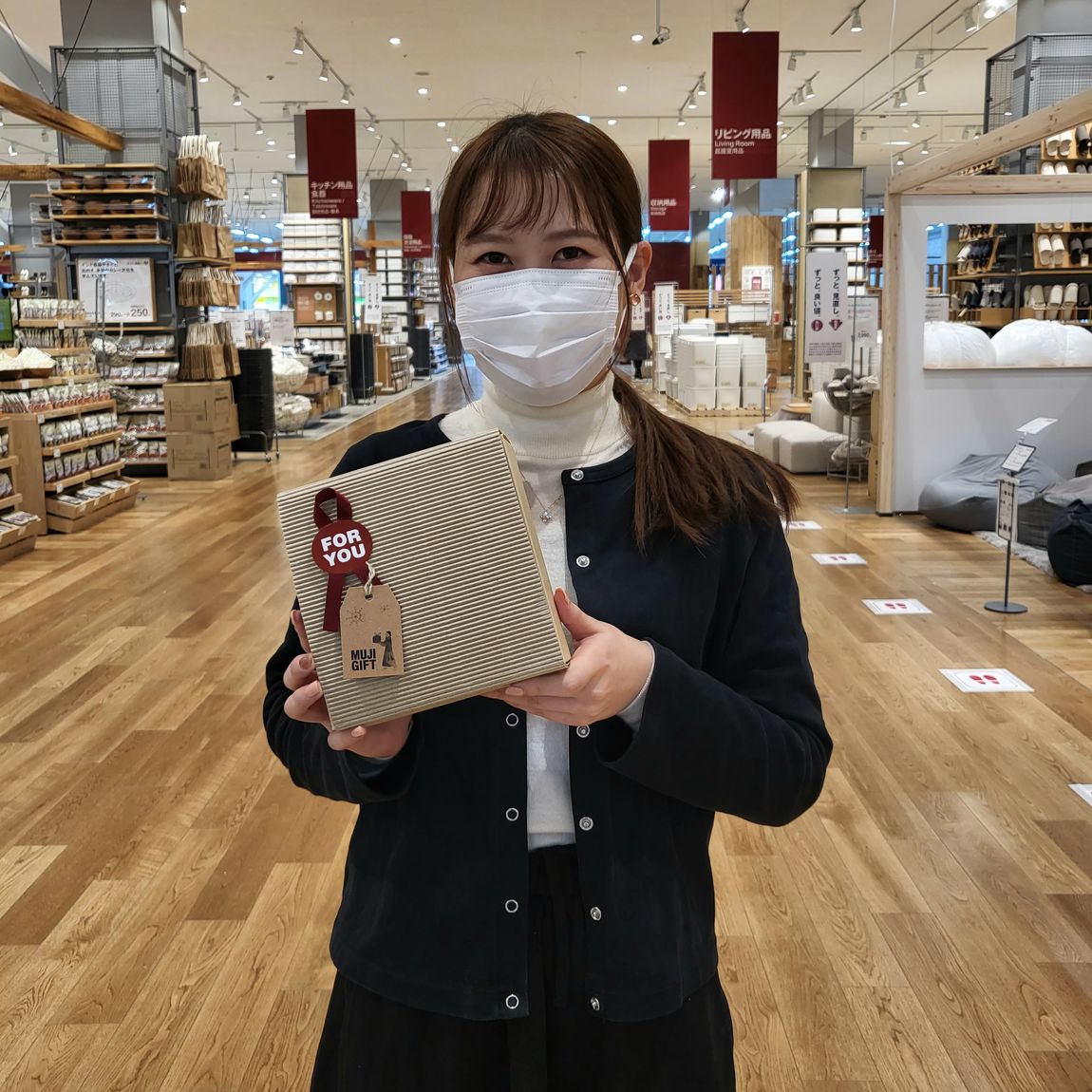 【イズミヤスーパーセンター八尾】外出に手のぬくもりを。