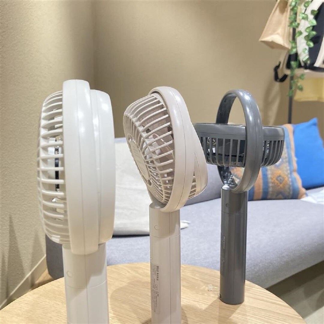 神戸阪急_角度が変えられる充電式ハンディファン