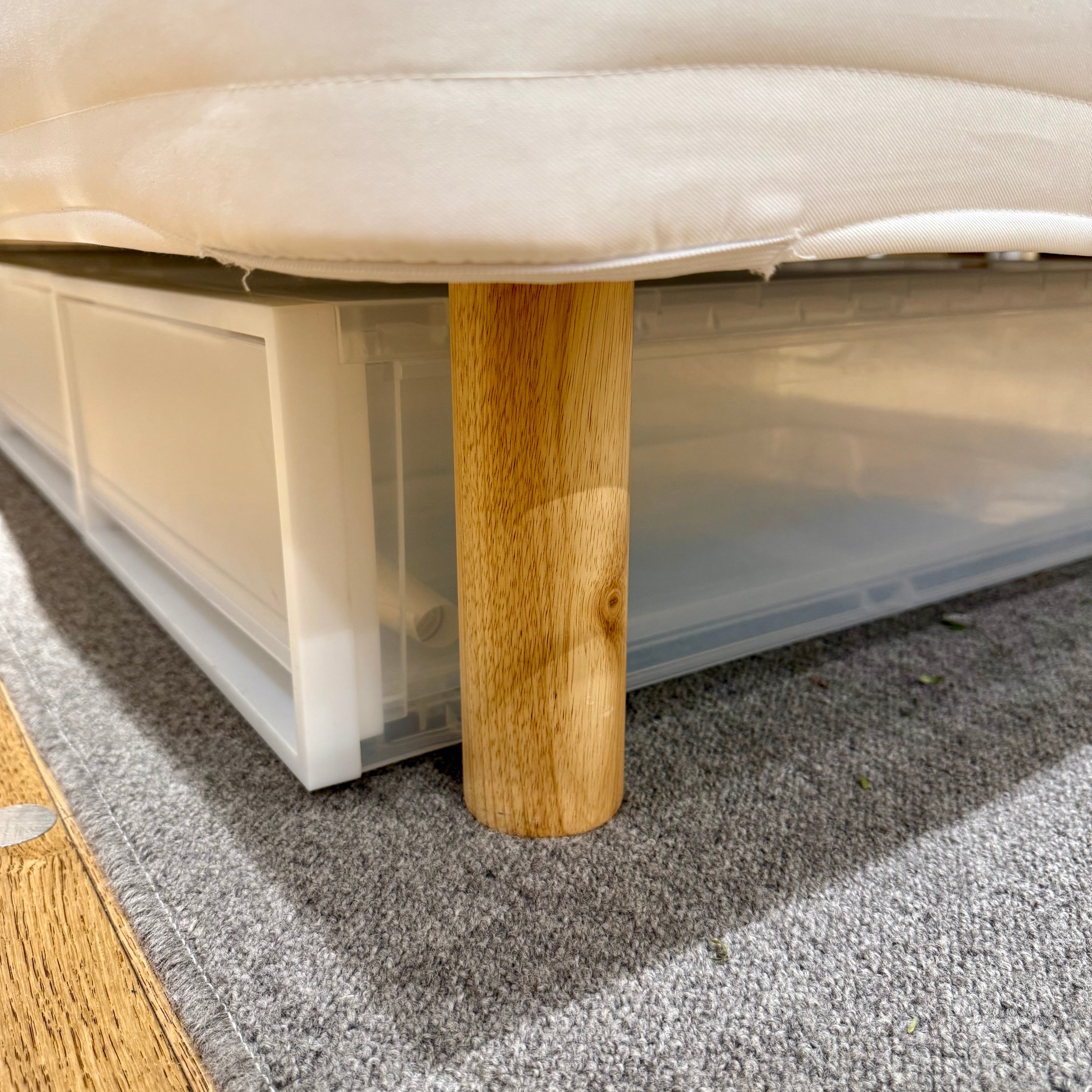 神戸阪急＿木製脚