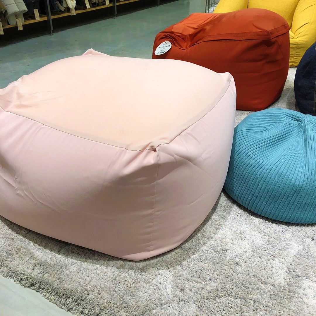 体にフィットするソファ