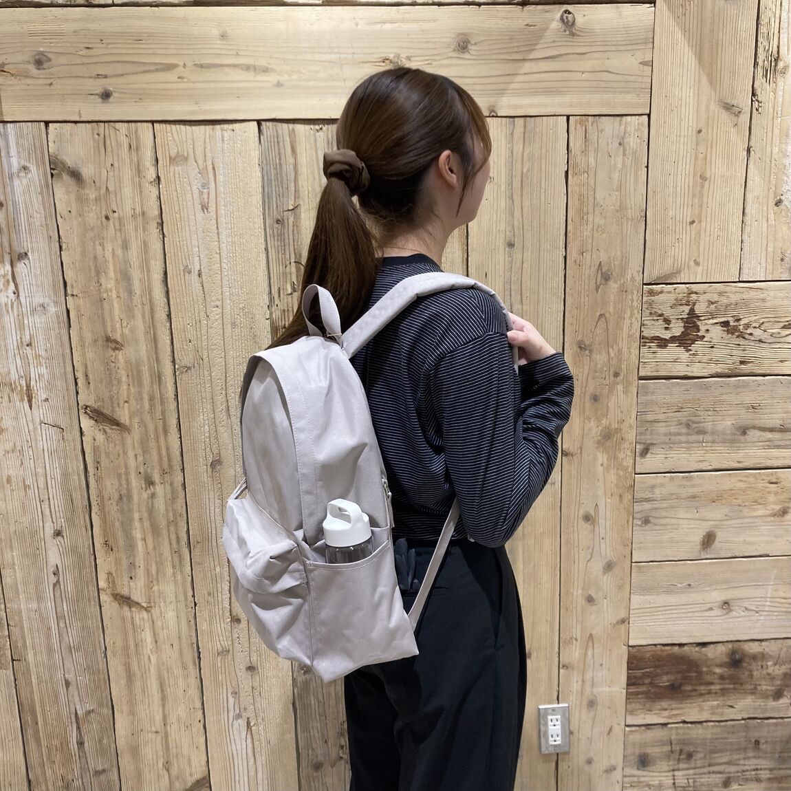 肩の負担を軽くする　撥水　リュックサック