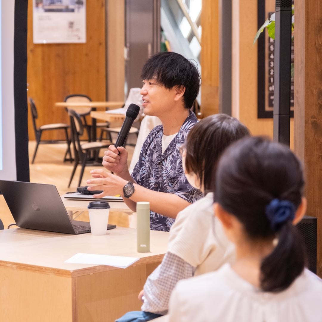 ペットと一緒に避難訓練をしてみるのもいいですね。自分が飼っているペットの状況を踏まえて、避難所に行くのか、自宅避難するのかを決めておき、被災したときを想像しながら練習してみましょう。