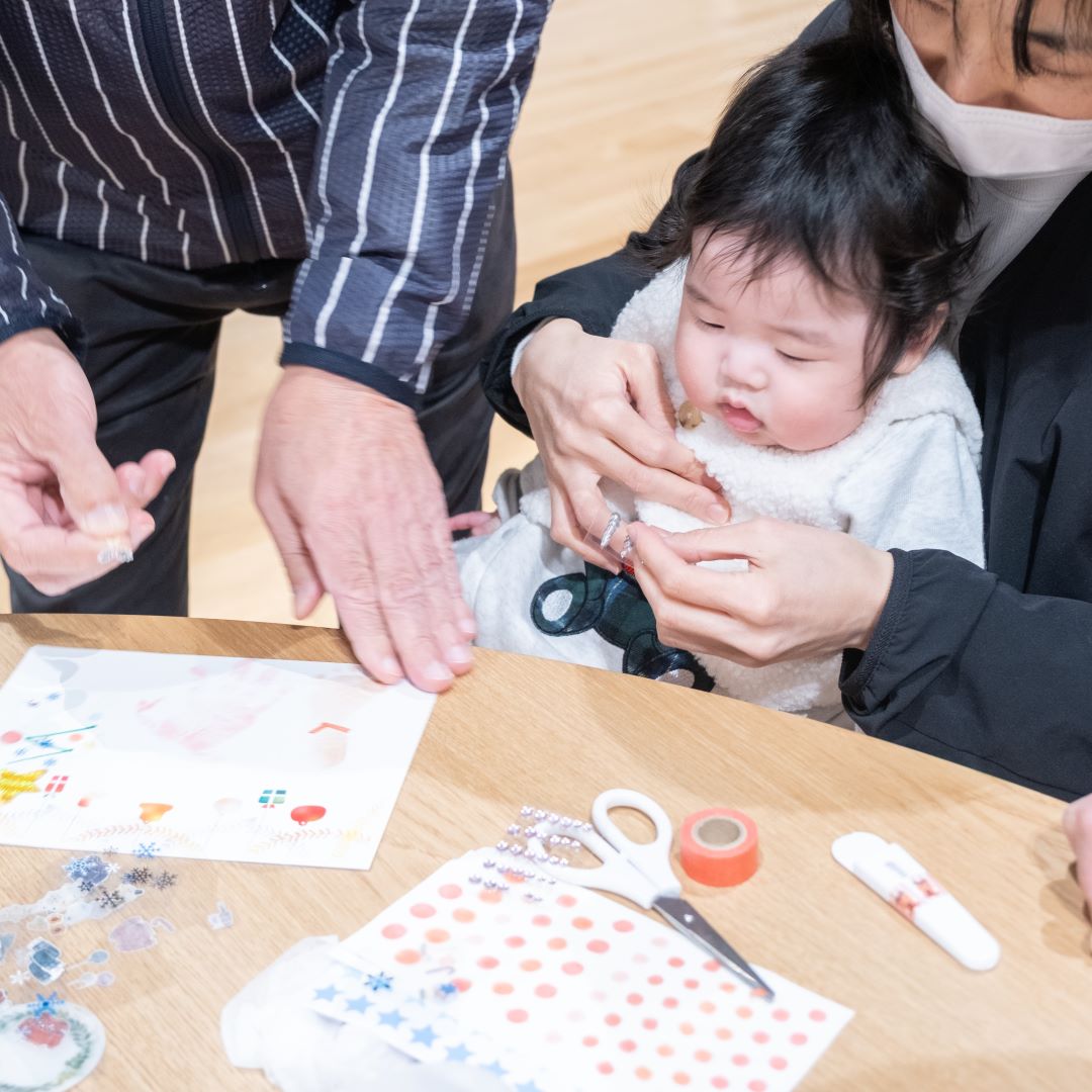 ご家族でお好きなモチーフにデコレーションしていただきました。