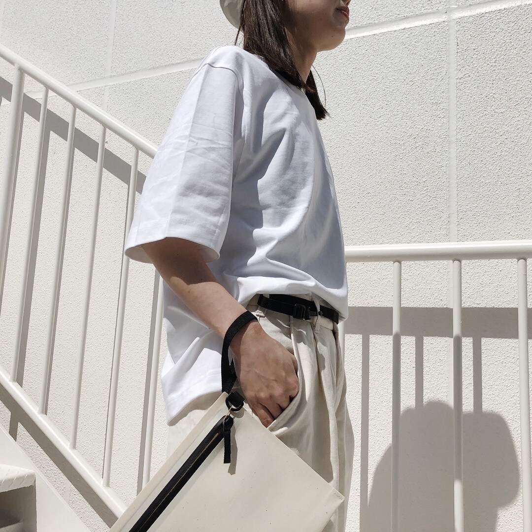 女性スタッフの着こなし2
